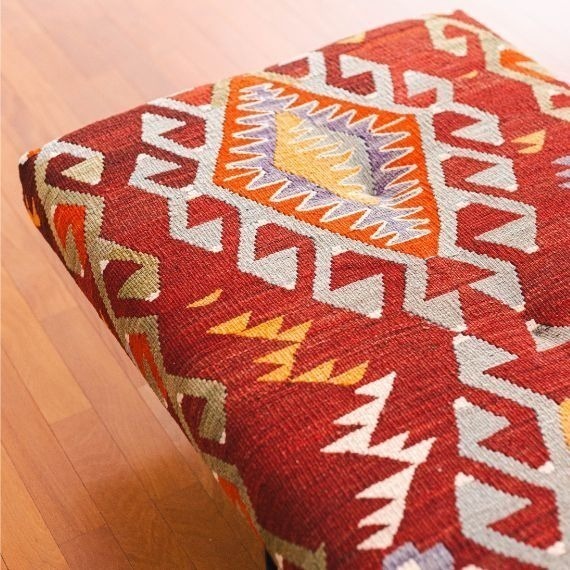 Banco Tariki 2,20 x 0,70 x 0,40 Kilim