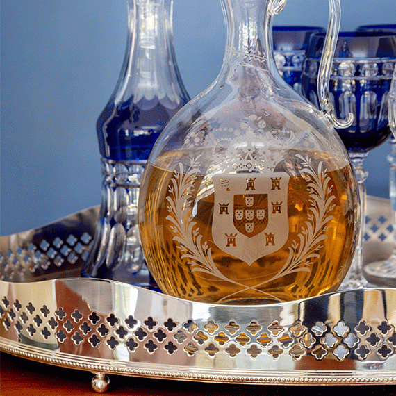 Bandeja Oval Com Fundo de Madeira St. James Prata
