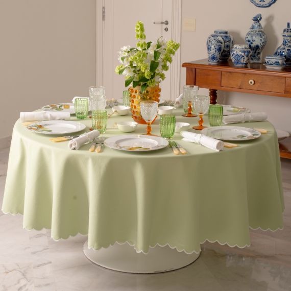 Toalha de Mesa Savannah Garden Verde 1,72x3,65 Matouk