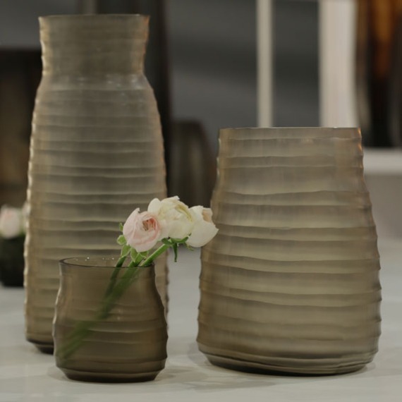 Vaso Guaxs Mathura Bege Fumê
