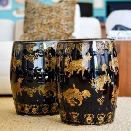 Garden Seat Preto com Dourado